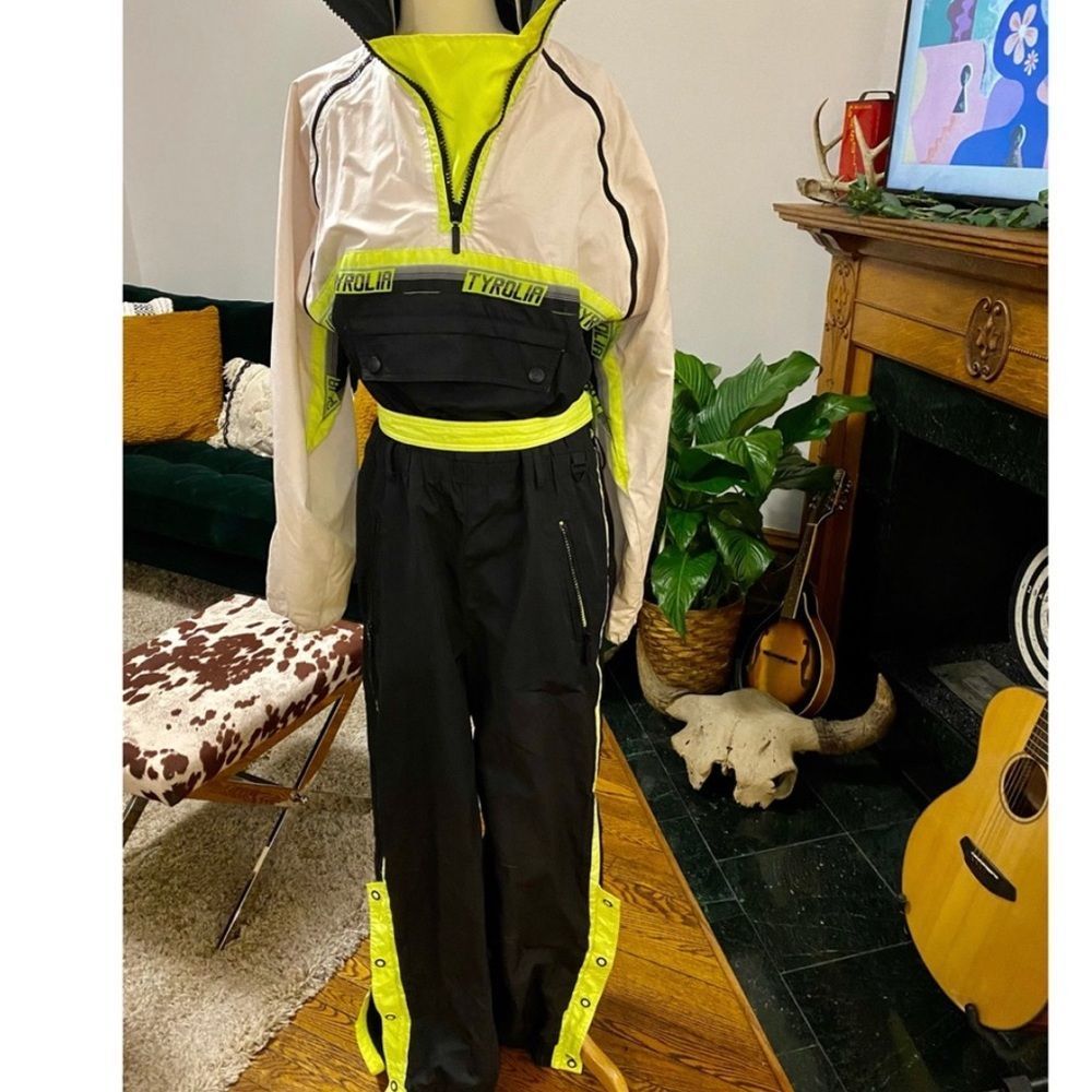 Insanely Rad Vintage 80s 90s Tyrolia Neon Ski Snowboard Winter Sports Suit - Picture 6 of 16